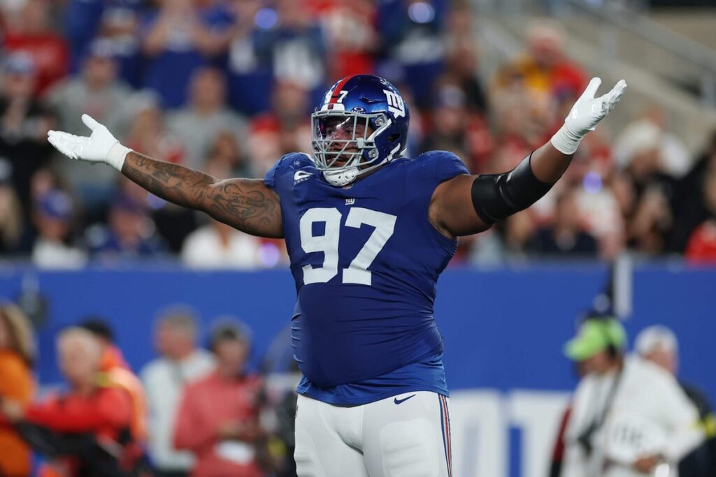 Giants All-Pro DT Dexter Lawrence requests trade: Source