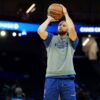Steph Curry returns to Warriors on minutes restriction as team eyes postseason push